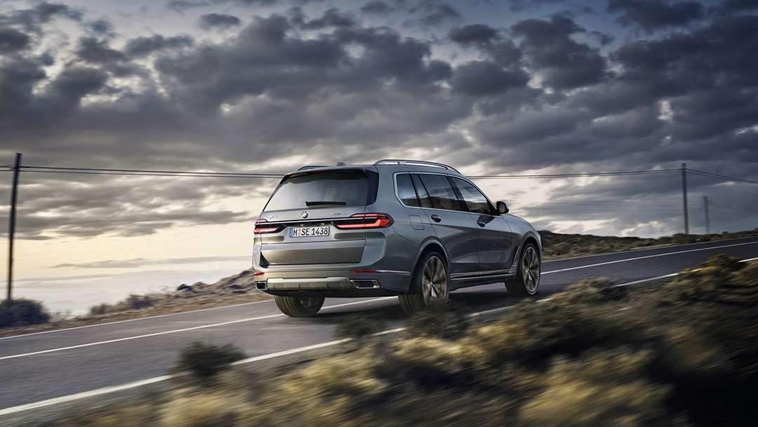 Функция активного подавления кренов системы Executive Drive Pro       