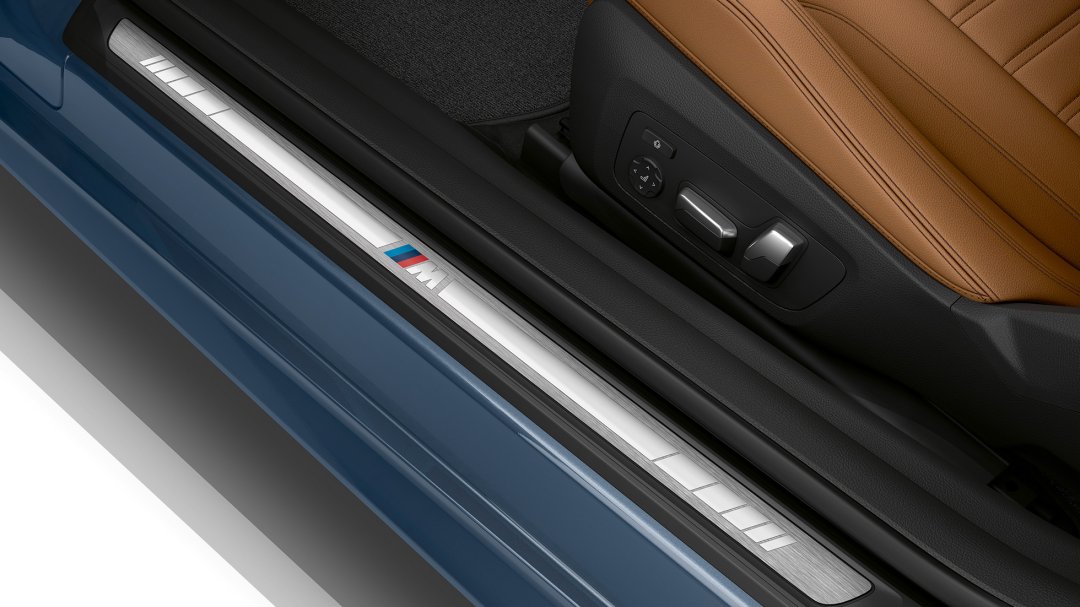 Элегантные пороги M модели BMW 4 серии Coupe